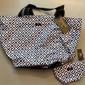 NWT Scout Weekender and Cosmetic Bag Set